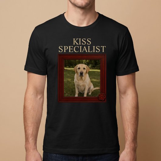 キス専門の犬の写真入りカスタムTシャツ Tシャツ