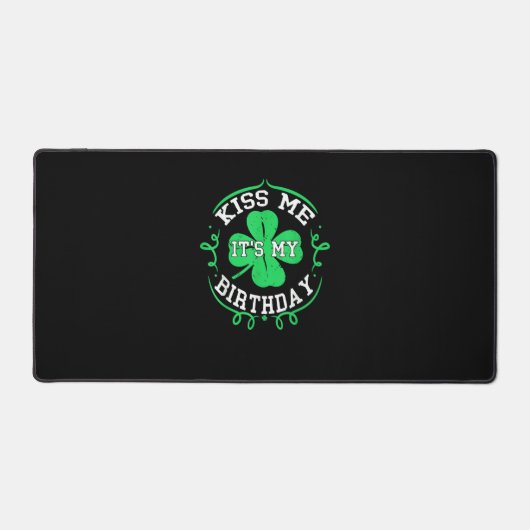 キス私の誕生日St patricks day・ボーイズ・メンズ デスクマット (正面)
