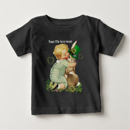 キス私はアイルランド語/ベビー、ラビットとLEPRECHAUN HAT ベビーTシャツ
