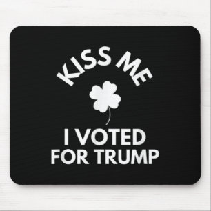 キス私はトランプに投票したおもしろい マウスパッド