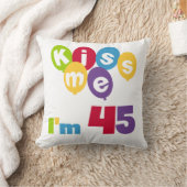 キス私は45誕生日Tシャツとギフト クッション (ブランケット)