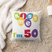 キス私は50誕生日Tシャツとギフト クッション (ブランケット)