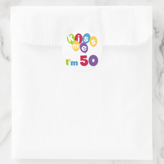 キス私は50誕生日Tシャツとギフト ラウンドシール (バッグ)