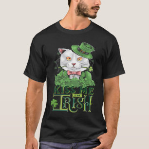 キス私アイリッシュ言う可愛い子猫St patricks Tシャツ