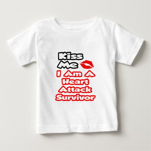 キス私…私はハート攻撃の生存者 ベビーTシャツ (正面)