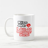 キス私…私は腫瘍学のナース コーヒーマグカップ (左)