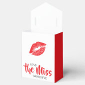 キス・ザ・ミス・グッバイ・レッド・リップ・バチェロレッテ・パーティー フェイバーボックス (オープン)
