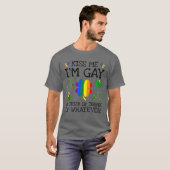 キス・ミーはゲイかアイルランドか何飲かのファンだ Tシャツ (正面フル)