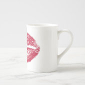 キス、赤い唇 ボーンチャイナマグカップ (右)