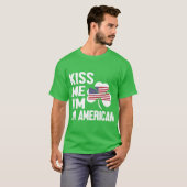 キスMeシリーズ（私はアメリカ人）男性用Tシャツ Tシャツ (正面フル)