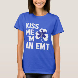 キスMeシリーズ（私はEMT）の女性のTシャツ Tシャツ