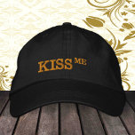 キスMEレトロハットファッション/おもしろいパーティートラック運転手キャップ 刺繍入りキャップ<br><div class="desc">刺繍帽子クラシック:文字とレトロパーティー帽子"キスME" -おもしろいファッション、独身者パーティー、大学衣服、秘密のサンタ、オフィスお祝い/夜の外出</div>