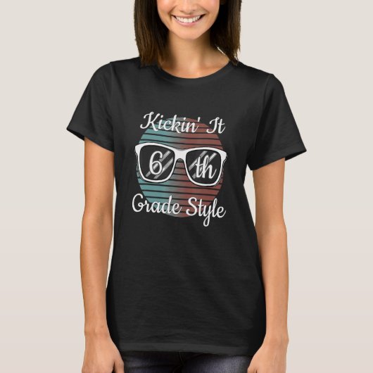 キックインイット6年生スタイル新学期エレメンタ Tシャツ (正面)