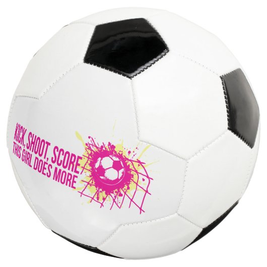 キックシュートのスコアこの女の子はもっとサッカーをする サッカーボール (3/4)