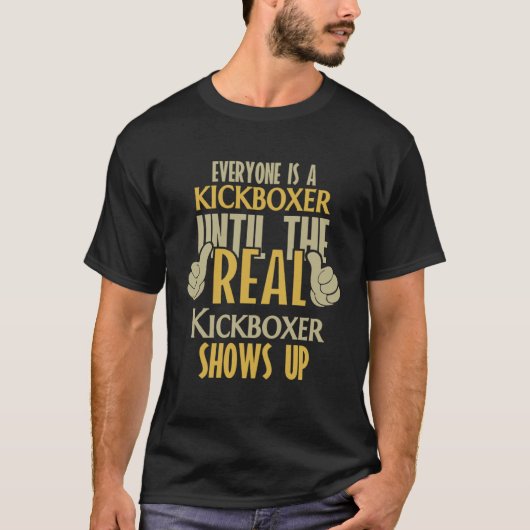 キックボクサー実在が現れるまで Tシャツ (正面)