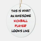 キックボールプレーヤー素晴らし、 セラミックオーナメント (左)