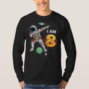 キッズアウタースペースかわいい宇宙飛行士ダビング第8誕生日 Tシャツ