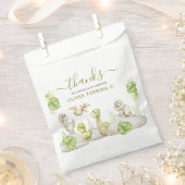 キッズウォーターカラー恐竜の誕生日パーティー フェイバーバッグ (クリップ留めされた状態)