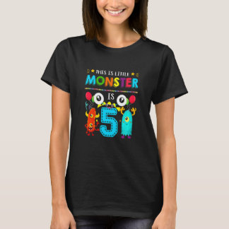 キッズキッズ5歳この小さなモンスターは5位だ Tシャツ