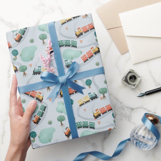 キッズキュートブルートレイントラベルパターンボーイズ誕生日 ラッピングペーパー (ギフト)