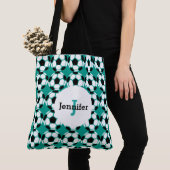 キッズグリーンサッカーボールパターンパーソナライズされたトレンディー トートバッグ (クローズアップ)