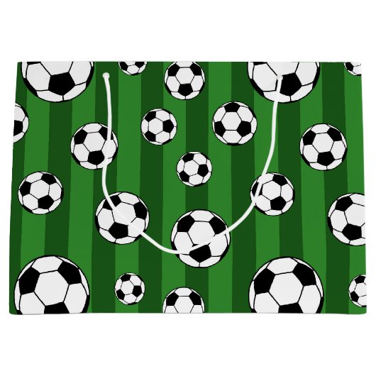 キッズサッカーボールのパターン緑のストライプ誕生日 ラージペーパーバッグ (正面)