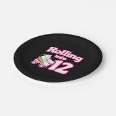 キッズスケートパーティー- 12誕生日 – ローラースケートで滑る ペーパープレート (アングル)