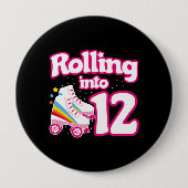 キッズスケートパーティー- 12誕生日 – ローラースケートで滑る 缶バッジ (正面)