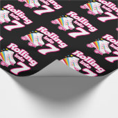 キッズスケートパーティー- 7誕生日 – ローラースケートで滑る ラッピングペーパー (角)