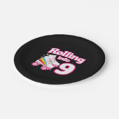 キッズスケートパーティー- 9th誕生日 – ローラースケートで滑る ペーパープレート (アングル)