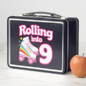 キッズスケートパーティー- 9th誕生日 – ローラースケートで滑る メタルランチボックス (インサイチュ)