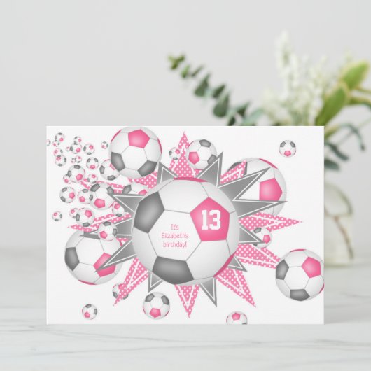 キッズスポーツ誕生日ピンクグレーサッカーボールのパンク 案内状 (スタンド正面)
