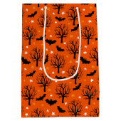 キッズハロウィーンブラックこうもり不気味な古い木 ミディアムペーパーバッグ (裏面)