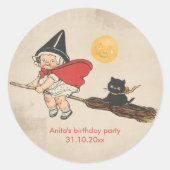 キッズハロウィーン誕生日パーティーかわいい魔女ほうき猫 ラウンドシール (正面)