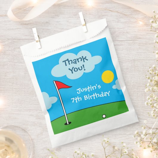 キッズパットミニゴルフバースデーパーティーカスタム フェイバーバッグ (クリップ留めされた状態)