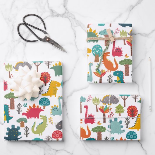 キッズパーソナライズされた恐竜の森カラフル ラッピングペーパーシート (正面)