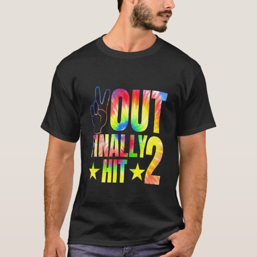 キッズピースアウトついに2歳2歳の誕生日を迎えた Tシャツ (正面)