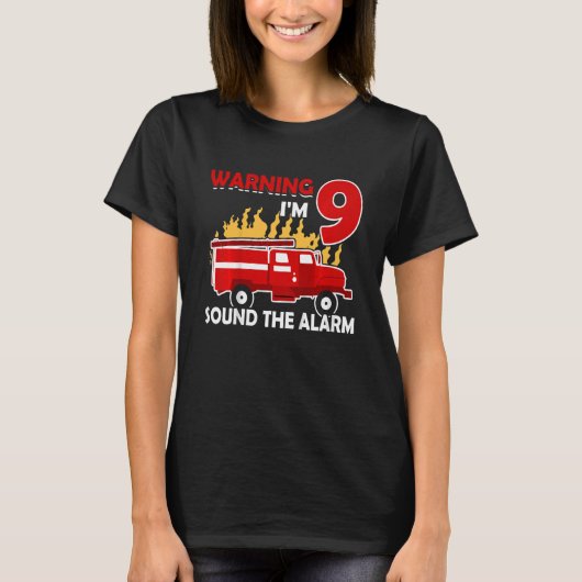 キッズファイアーマン消防車と私は9歳の誕生日 Tシャツ (正面)