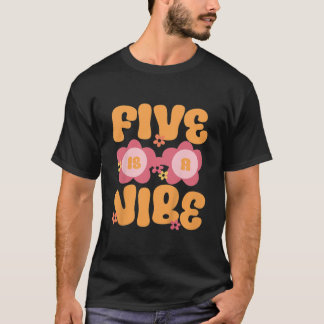 キッズファイブはVibe Groovy 5番目の誕生日テーマFift Tシャツ