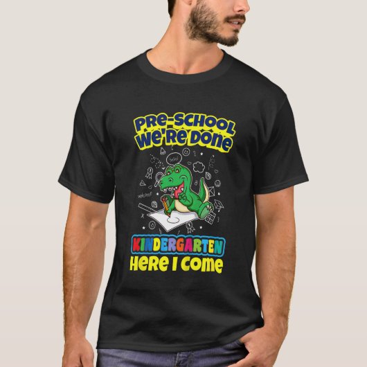 キッズプリスクール私たちは幼稚園ここで私はCom Tシャツ (正面)