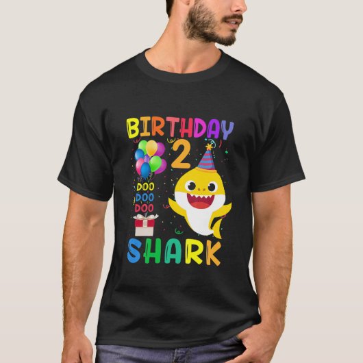キッズベビーかわいいサメ誕生日男の子2年の古いギフト Tシャツ (正面)