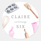 キッズベーキング誕生日Bash |女の子パーティー ラウンドシール (正面)