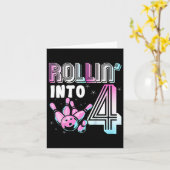 キッズボウリングをする人、 クリケットの投手ローリン'へ4ボーリング4th誕生日キ カード (黄色い花)