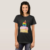 キッズポップ・アートのIt 6お誕生日ケーキ女の子ボーイズ6年 Tシャツ (正面フル)