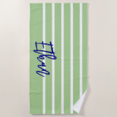 キッズミニマモダンリストグリーンとネイビーブルーボーイズ ビーチタオル (正面)
