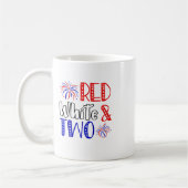 キッズレッドホワイトと7月4日の2歳の誕生日 コーヒーマグカップ (左)
