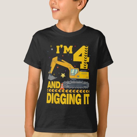 キッズ4年4th誕生日ショベル4年Bo Tシャツ (正面)