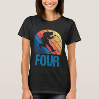 キッズ4歳4歳の誕生日ボーイギタープレーヤーGU Tシャツ