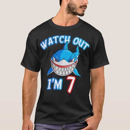 キッズ7歳の男の子シャークシャツを見る7誕生 Tシャツ (正面)