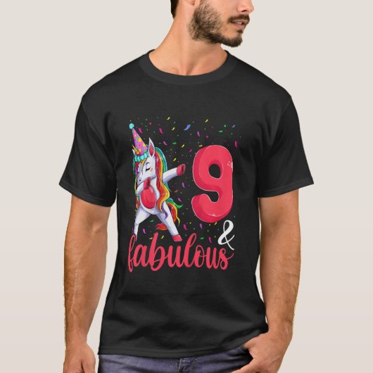キッズ9と素晴らしい誕生日の衣装、誕生日女の子 Tシャツ (正面)